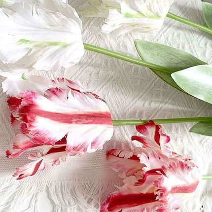 Lifelike Silk Flower Arrangement - Elegant Artificial Bouquet for Every Celebration - Très Elite