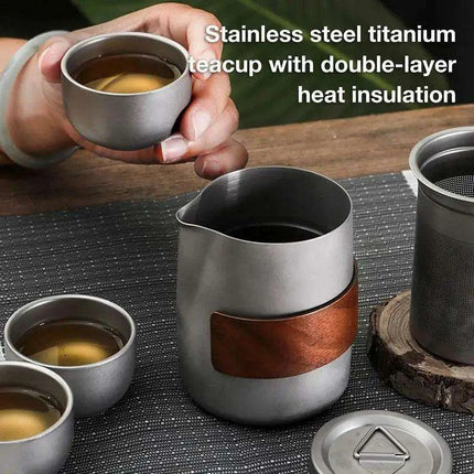 Lightweight Titanium Camping Tea and Coffee Set with Insulated Mugs for Outdoor Adventures - Très Elite
