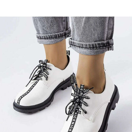 Low Shoes model 207078 - Très Elite