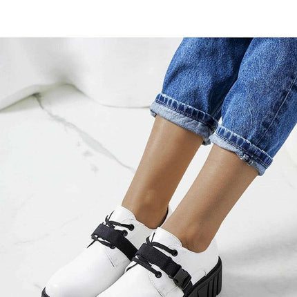 Low Shoes model 207101 - Très Elite