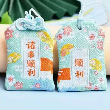 Lucky Cat Prosperity Amulet Keychain - Maneki Neko Charm D547