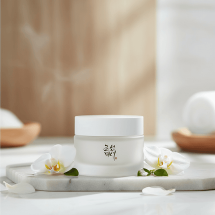 Luminous Youth Hydration Cream - 50ml Dynasty Moisture Lock Formula - Très Elite