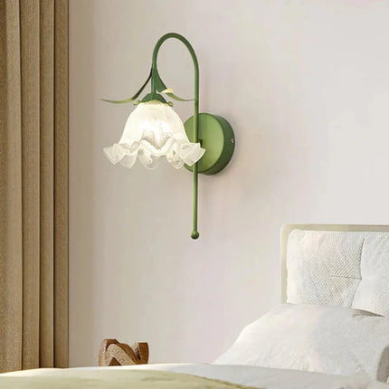Luna Flower Wall Lamp