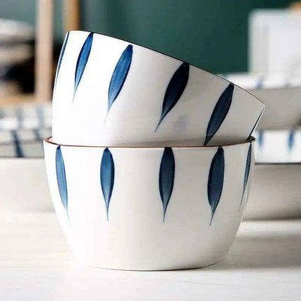 Lunar Elegance: Japanese Ceramic Tableware Set for Stylish Dining Events - Très Elite