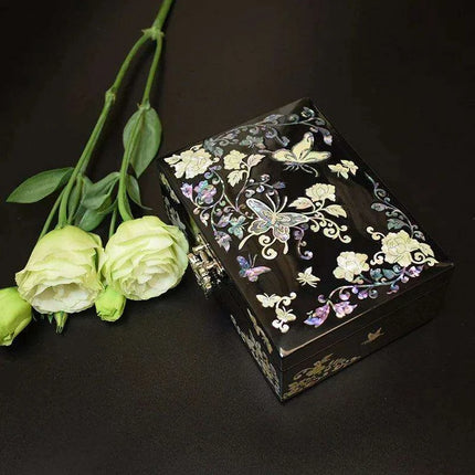 Lustrous Abalone Inlay Jewelry Organizer - Artisan Lacquered Box for Women - Très Elite