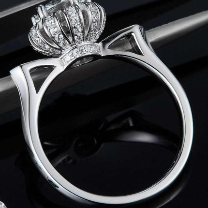 Luxe Elegance 1 Carat Lab-Diamond Sterling Silver Ring - Graceful Collection