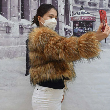 Luxe Faux Fur Winter Coat | Chic Women's Outerwear - Très Elite