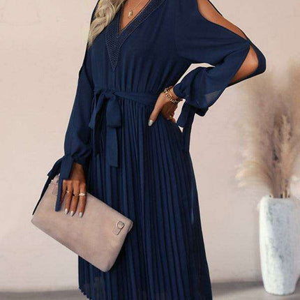 Luxe Lace V-Neck Dress with Stylish Cut-Out Sleeves - Très Elite