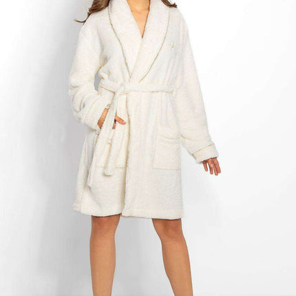 Luxe Serenity: Sophisticated Bathrobe for Ultimate Relaxation - Très Elite