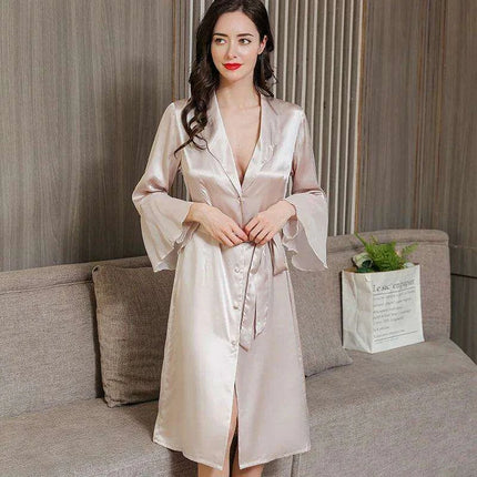 Luxe Silk Sleep Robe - Chic Women's Bathrobe for Warm Weather Relaxation - Très Elite