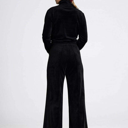 Luxe Velour Bell-Bottom Athleisure Trousers - Très Elite