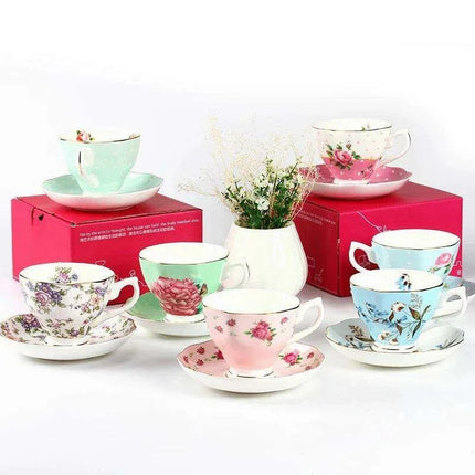 Luxurious Black Floral Porcelain Tea Set for Elegant Gatherings - Très Elite