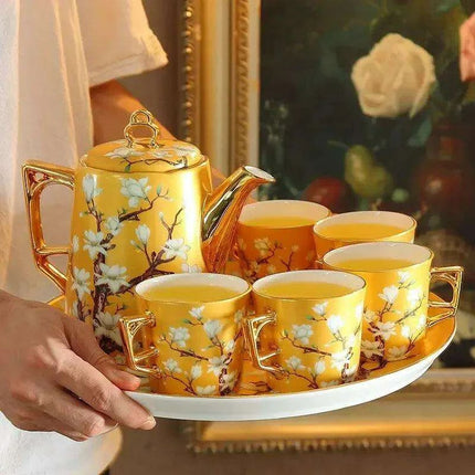 Luxurious Bone Porcelain Tea and Coffee Set in a Chic Presentation Box - Très Elite