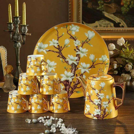 Luxurious Bone Porcelain Tea and Coffee Set in a Chic Presentation Box - Très Elite
