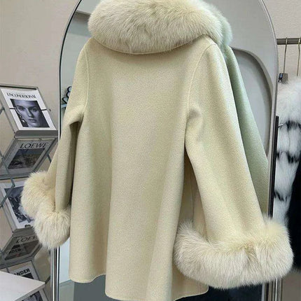 Luxurious Cashmere Wool Winter Coat with Genuine Fox Fur Detailing - Très Elite