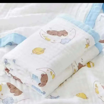 Luxurious Cotton Baby Towel and All-Season Blanket Duo - Comfort for Every Stage of Your Child's Growth - Très Elite