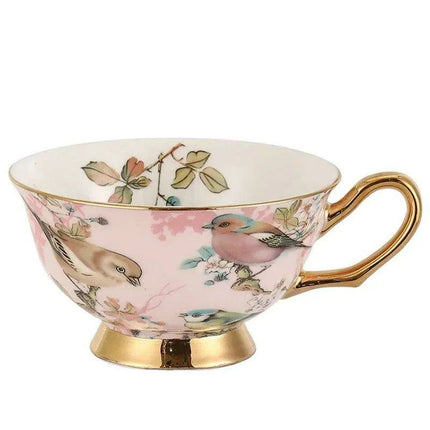 Luxurious European Bone China Tea Cup Set for Timeless Elegance - Très Elite