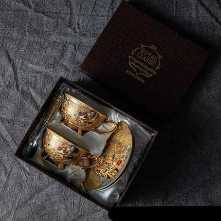 Luxurious European Bone China Tea Set - Elevate Your Tea Rituals - Très Elite