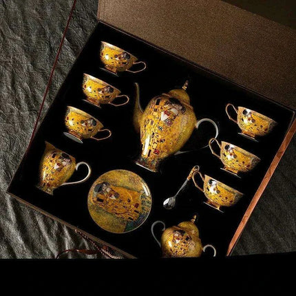 Luxurious European Bone China Tea Set - Elevate Your Tea Rituals - Très Elite