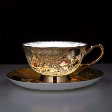 Luxurious European Bone China Tea Set - Elevate Your Tea Rituals - Très Elite