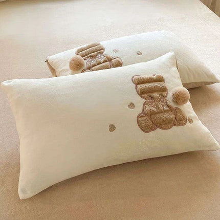Luxurious Faux Rabbit Velvet Duvet Cover Set - Plush Bedding Collection with Pillowcases in Multiple Sizes - Très Elite