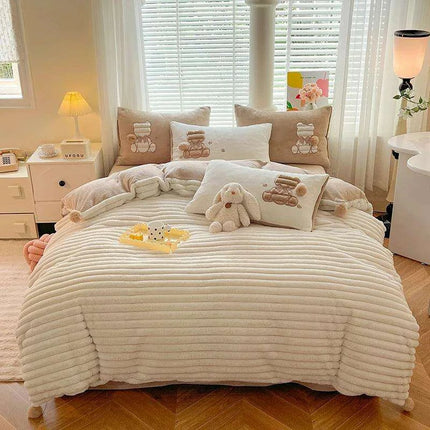 Luxurious Faux Rabbit Velvet Duvet Cover Set - Plush Bedding Collection with Pillowcases in Multiple Sizes - Très Elite