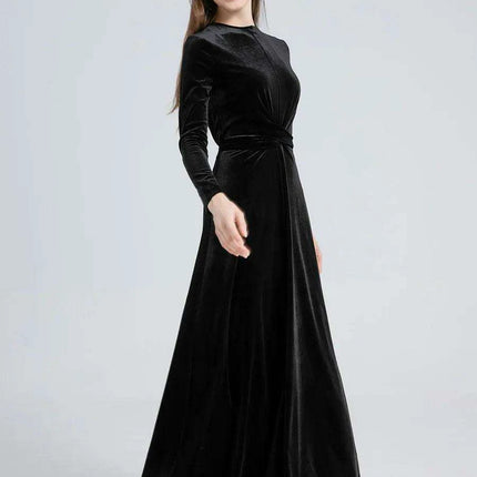 Luxurious Floor-Length Velvet Gown for Women - Elegant Evening Wear - Très Elite