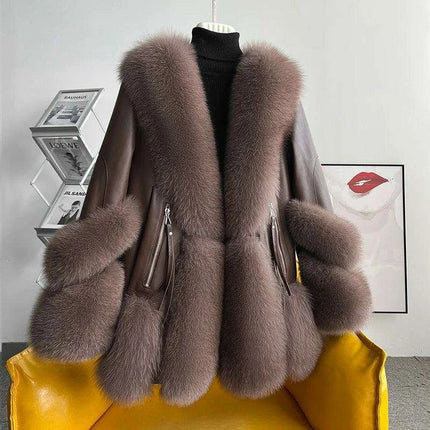 Luxurious Fox Fur Winter Coat: Chic Sophistication for Cold Days - Très Elite