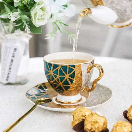 Luxurious Gold-Trimmed Bone China Tea and Coffee Set - 250ml Exquisite Porcelain Cup, Saucer & Spoon Collection - Très Elite