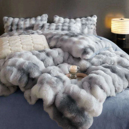 Luxurious Gradient Blue & Grey Faux Rabbit Fur Velvet Fleece Bedding Set with Sheets & Pillowcases - Très Elite