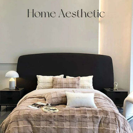 Luxurious Milk Velvet Duvet Cover Set with Elegant Square Lattice Design - Ultra-Soft 4-Piece Bedding Ensemble - Très Elite