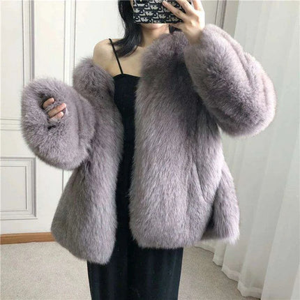 Luxurious Natural Fox Fur Overcoat - Très Elite