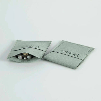 Luxurious Personalized Jewelry Storage Solution with Divider - Stylish and Functional - Très Elite