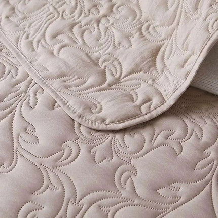 Luxurious Solid Stitch Bedding Ensemble with Pillowcases and Plush Sheets - Très Elite