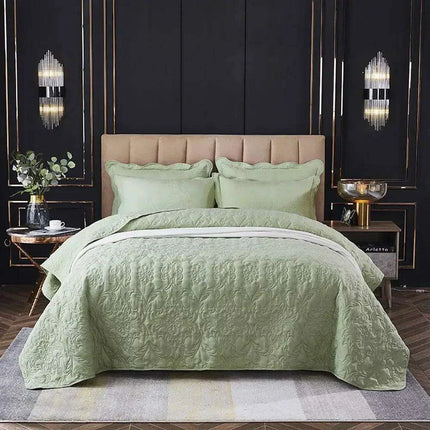 Luxurious Solid Stitch Bedding Ensemble with Pillowcases and Plush Sheets - Très Elite
