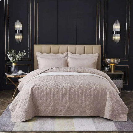Luxurious Solid Stitch Bedding Ensemble with Pillowcases and Plush Sheets - Très Elite