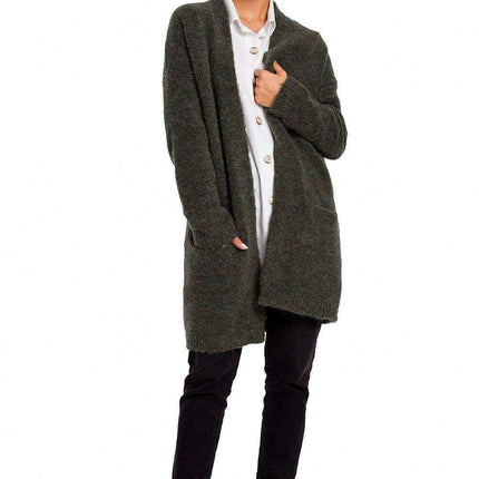 Luxurious Textured Wool Blend Cardigan with Convenient Front Pockets - Très Elite