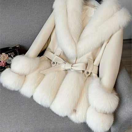 Luxurious V-neck Fox Fur and Sheepskin Winter Coat - Très Elite