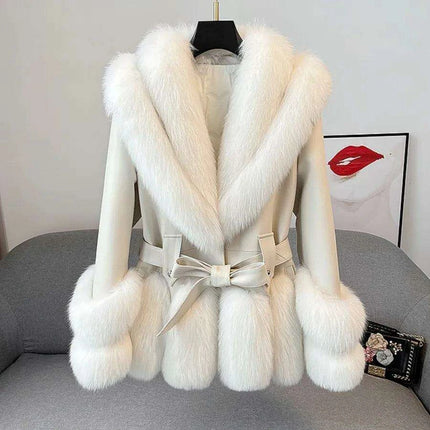 Luxurious V-neck Fox Fur and Sheepskin Winter Coat - Très Elite