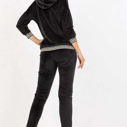 Luxurious Velour Hooded Lounge Set with Fashionable Detailing - Très Elite