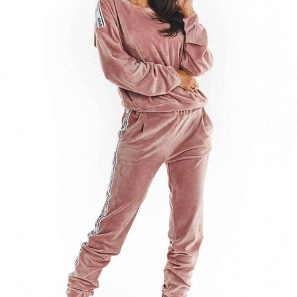 Luxurious Velour Jogger Pants with Trendy Logo Tape - Stylish Comfort Essential - Très Elite