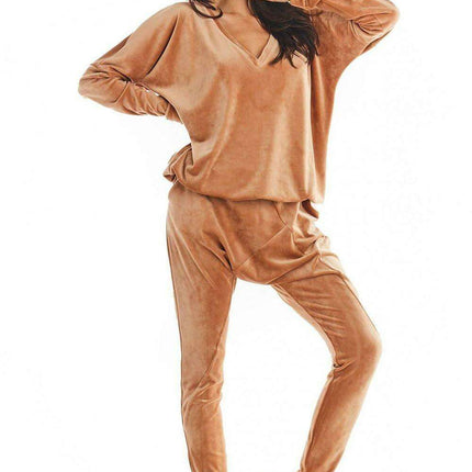 Luxurious Velour Relaxation Pants - Très Elite