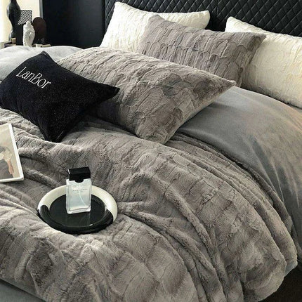 Luxury Black Plush Shaggy Bedding Set - 4 Piece Velvet Duvet Cover Collection- Très Elite- Très Elite