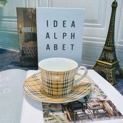 Luxury Bone China Coffee Cup Set - Sophisticated Sips for Every Occasion - Très Elite