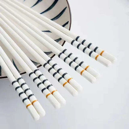Luxury Japanese Bone Porcelain Chopstick Set - 5 Exquisite Pairs - Très Elite