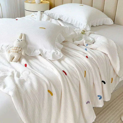 Luxury Summer Soybean Duvet Insert - Double-Layered Cotton Quilt with Elegant Embroidery- Très Elite- Très Elite