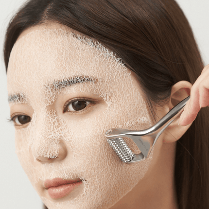 MEDITHERAPY Wrinkle-Fit Needle Face Roller 110.5g - Très Elite