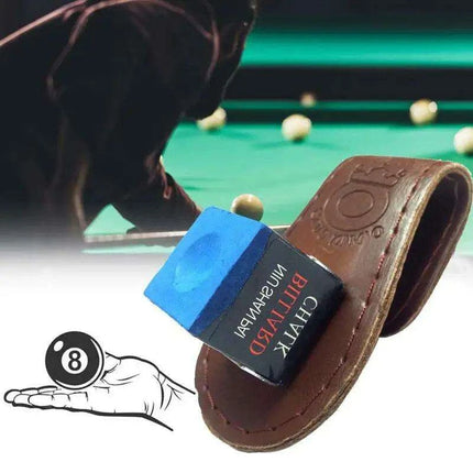 Magnetic Clip-On Billiard Chalk Holder with Secure Closure - Très Elite