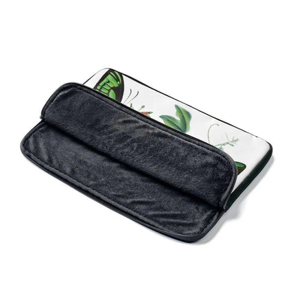 Maison Elite Laptop Sleeve - Chic Defense for Your Device