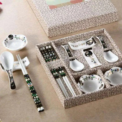 Majestic Dragon-Themed Handcrafted Ceramic Tableware Set with Sustainable Chopsticks - Très Elite